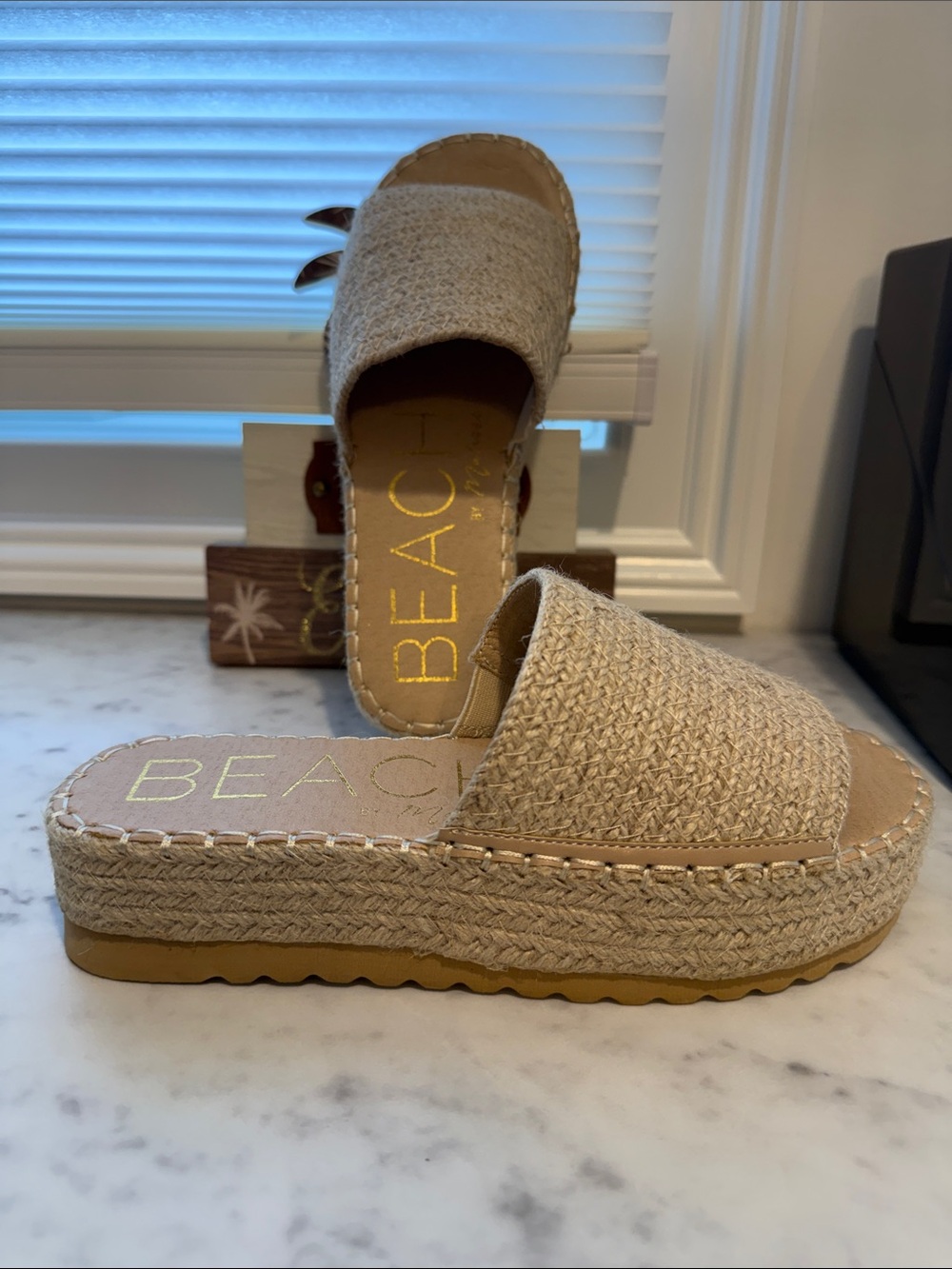 BEACHCULT Natural Raffia Platform Slide Sandals